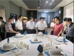 中国品牌建设促进会理事长刘平均一行到德化调研