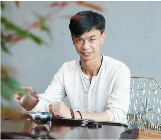 百花盏创始人蔡龙：一盏黑瓷繁花绽 万千风华聚盏间