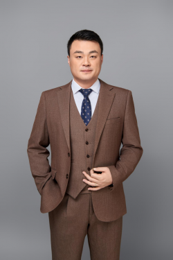 福建华德总经理黄泽华：执创新之舵破技术壁垒 扬数字之帆拓全球版图